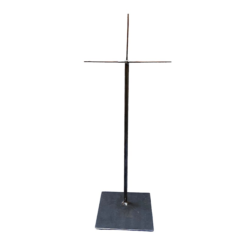 Tall Mask Stand 400 mm – front view
